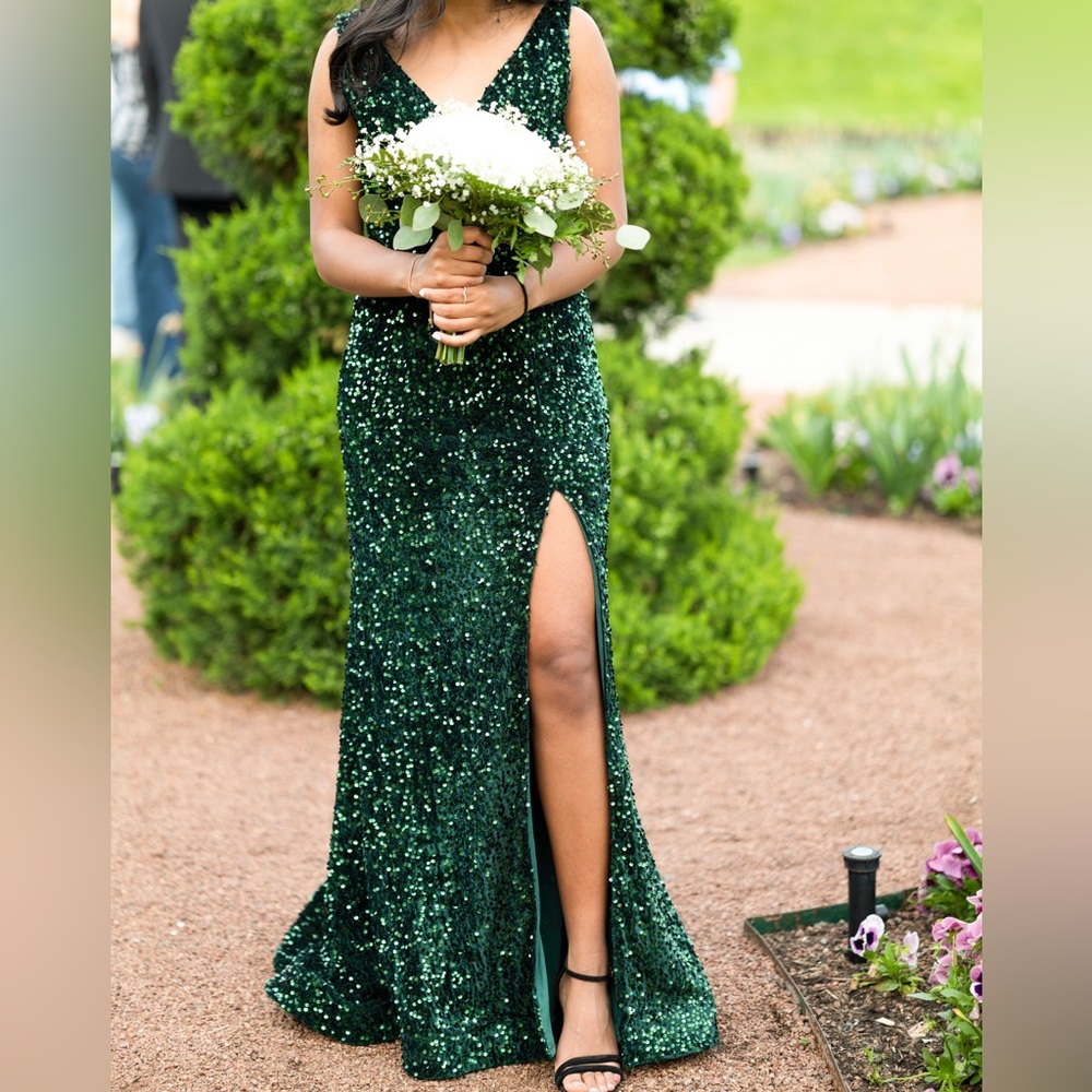 Faviana Hunter Green Prom Dress - Size 4
